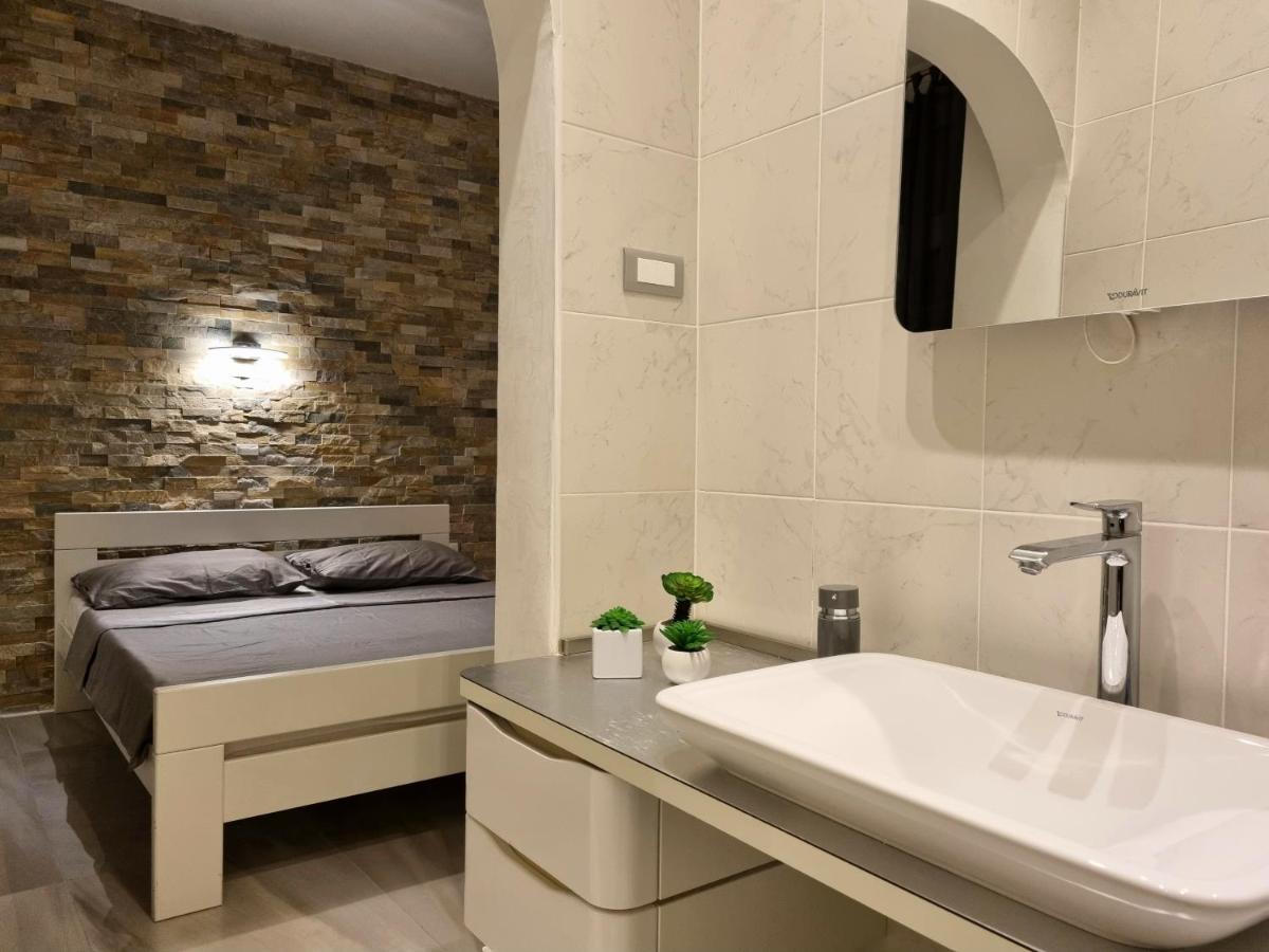 Apartment Amfiteatar Pula Luaran gambar